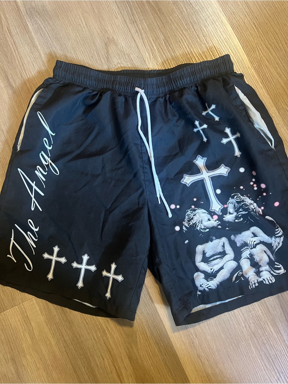 Romwe men’s gothic style “The Angel” shorts sz small